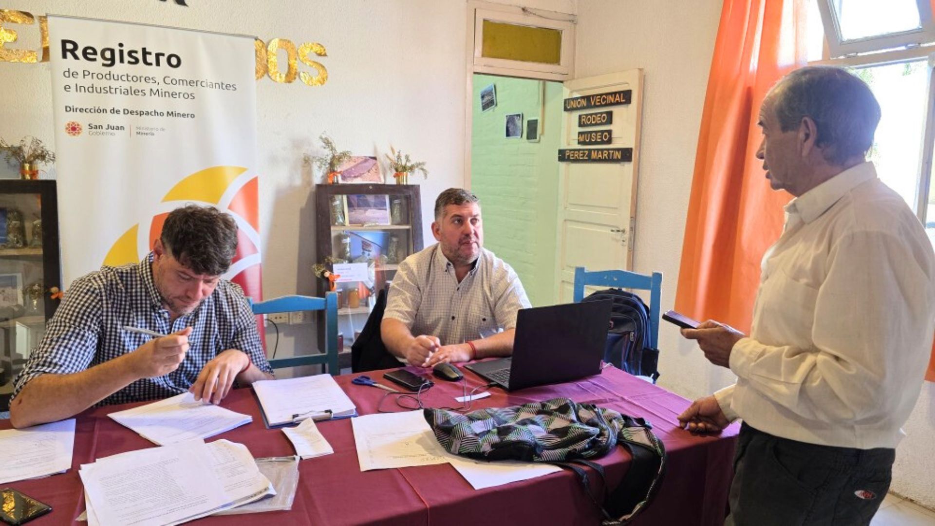 San Juan: zonas alejadas reciben asesoramiento para completar el Registro Minero