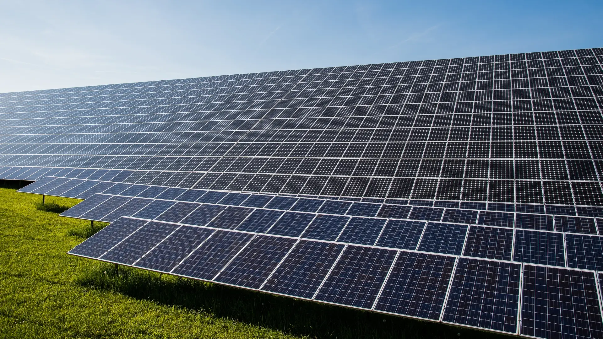 El primer RIGI del país generó 100 empleos con el Parque Solar El Quemado en Las Heras