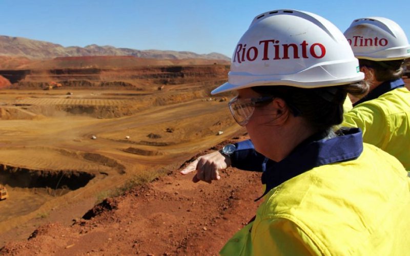 Rio Tinto busca jóvenes ingenieros para trabajar en el Salar del Hombre Muerto