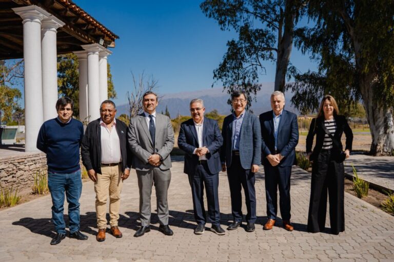 Empresas mineras ratificaron inversiones y apoyo a obras de infraestructura en Catamarca