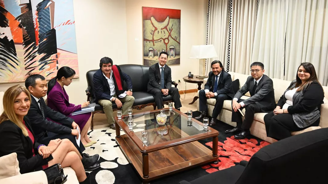Salta avanza con un nuevo proyecto de litio junto a la minera china Tibet Summit Resources