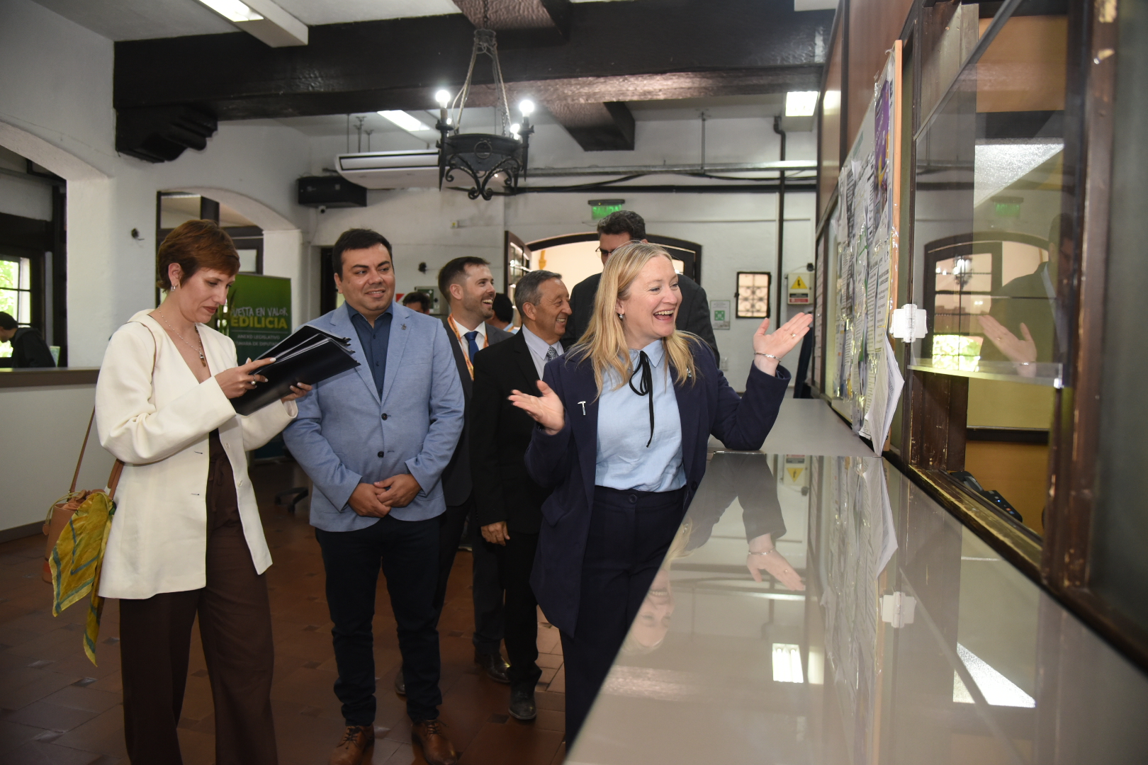El Gobierno de Mendoza formalizó la presentación de la DIA de PSJ y Malargüe Distrito Minero