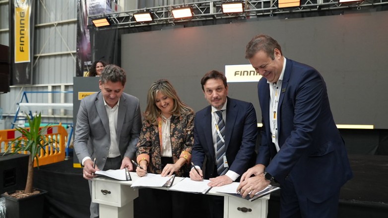San Juan traba alianza estratégica con minera para capacitar a la población en la industria
