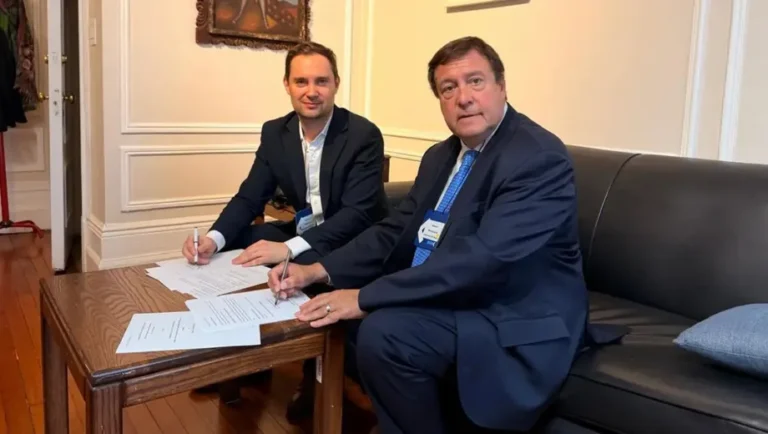 Río Negro selló acuerdo con American Minerals para nuevos proyectos de exploración minera
