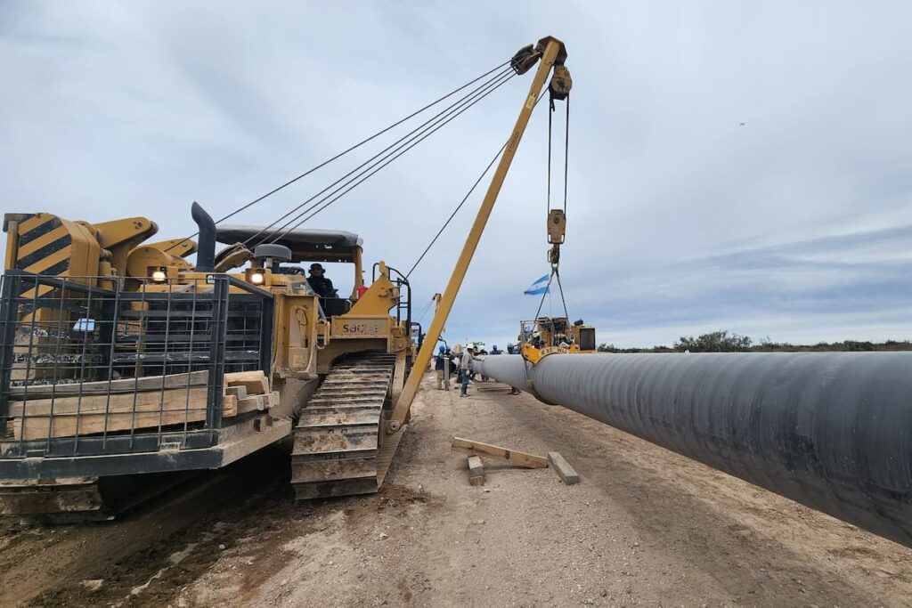 La energía consolidó su aporte al superávit comercial argentino durante el primer semestre