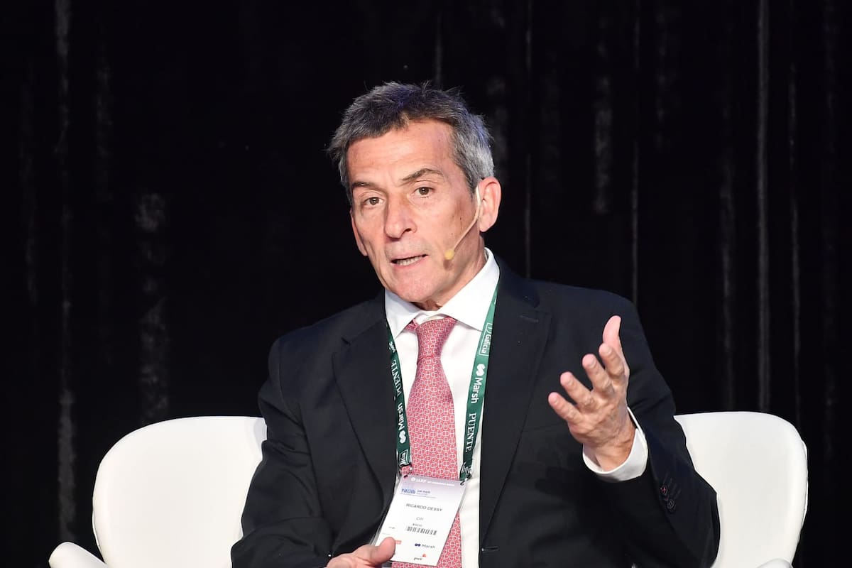 Citi destaca el equilibrio fiscal y las exportaciones, pero advierte por el riesgo político