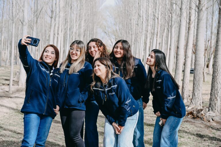 La apuesta de Vicuña, formar mujeres operadoras de equipos pesados