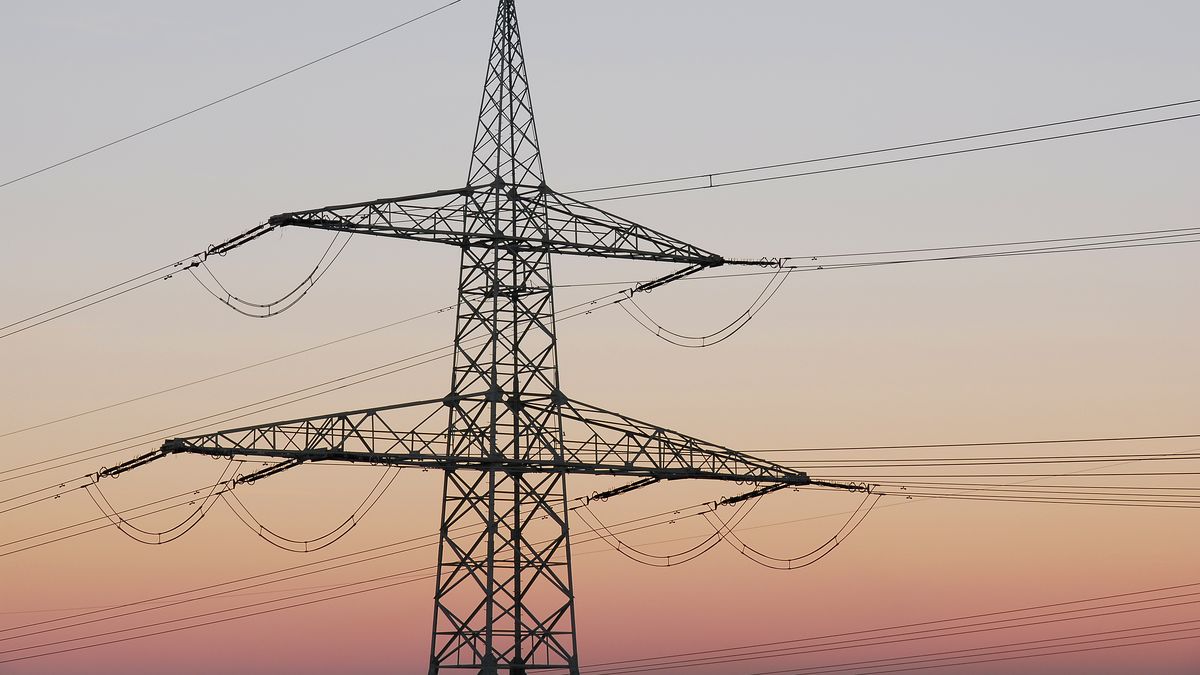 El Gobierno impulsa 16 obras para ampliar la red eléctrica con capital privado
