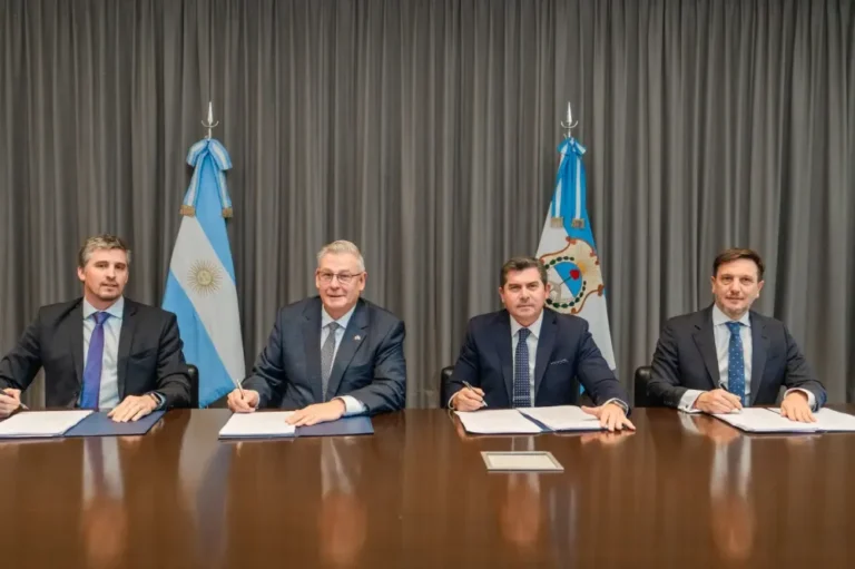 San Juan y Vicuña pactan un aporte anticipado de US$250 millones para infraestructura