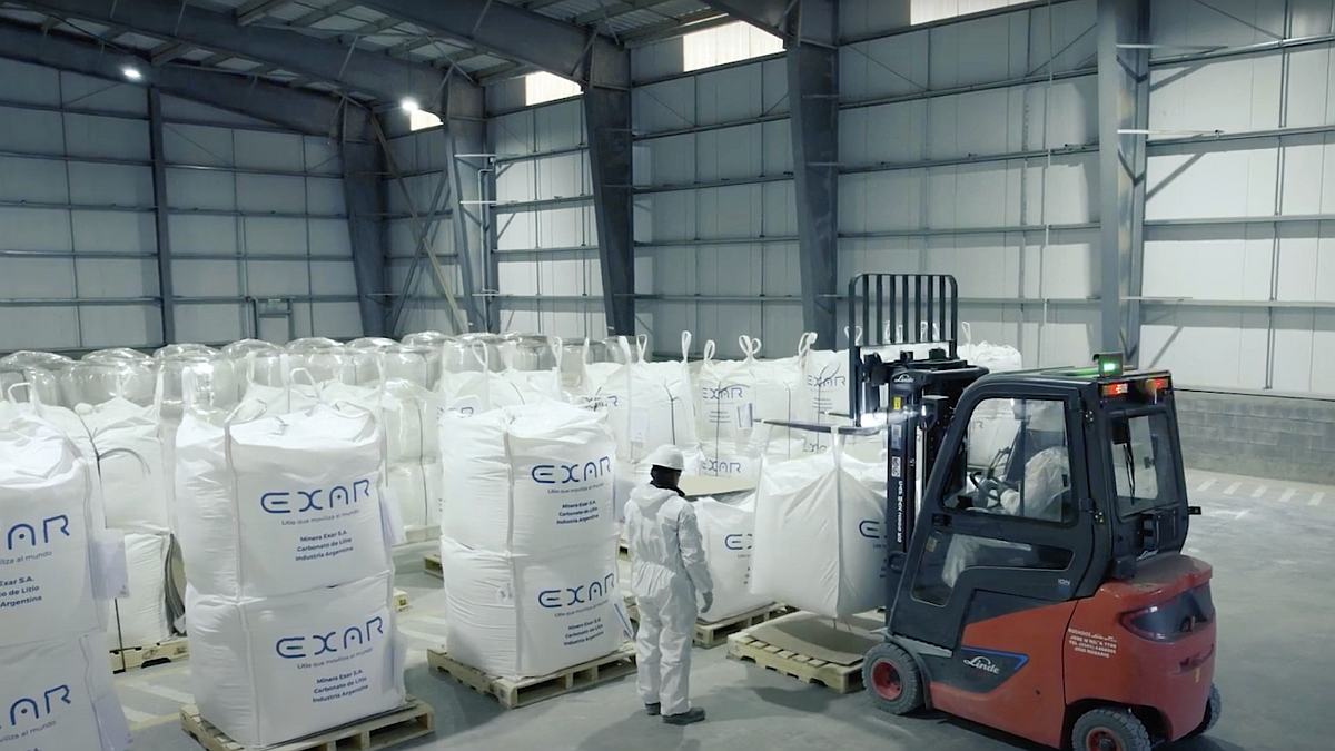 Litio argentino debate entre expandir la producción y procesar localmente