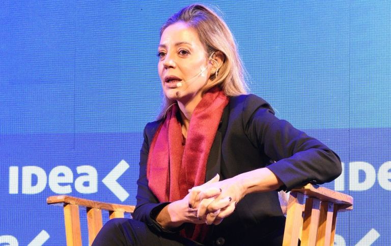 Flavia Royón asumió la presidencia de la Comisión de Minería, Energía y Combustibles del Senado